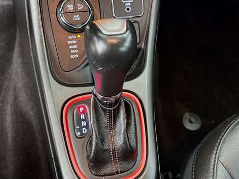 Used 2018 Jeep Compass Trailhawk w/ Safe & Security Group image 19