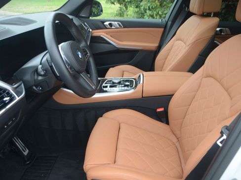 Used 2026 BMW X5 xDrive40i image 11