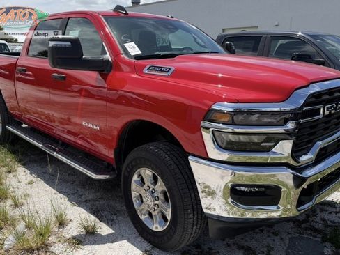 Used 2026 RAM 2500 Big Horn AWD/4WD image 1
