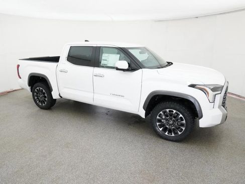 New 2026 Toyota Tundra Limited AWD/4WD image 22