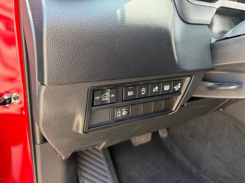 Used 2023 Toyota Tundra SR5 w/ SR5 Convenience Package AWD/4WD image 6