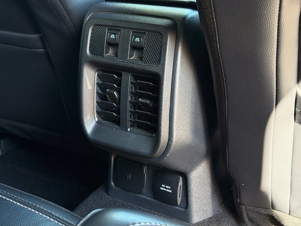 Used 2025 Ford Bronco Outer Banks AWD/4WD image 18