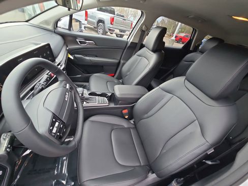 New 2026 Kia Sportage EX image 15