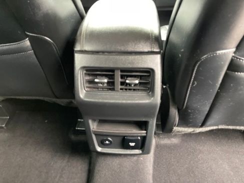 Used 2023 Ford Edge SEL w/ Convenience Package image 32