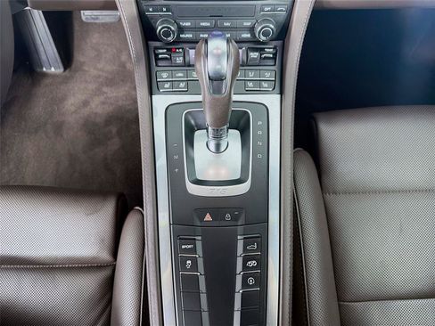 Certified 2022 Porsche 718 Cayman RWD image 19