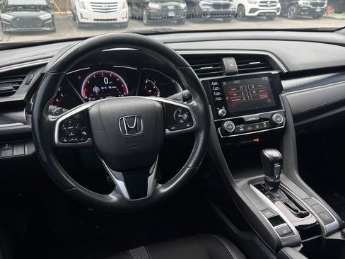 Used 2020 Honda Civic Sport image 2