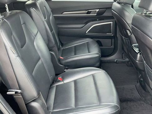 Used 2025 Kia Telluride S AWD/4WD image 17