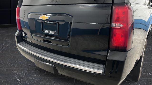 Used 2019 Chevrolet Suburban Premier AWD/4WD image 43