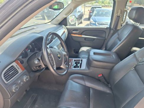 Used 2012 Chevrolet Tahoe LTZ AWD/4WD image 14