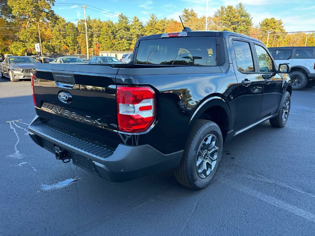 Used 2026 Ford Maverick XLT w/ 4K Tow Package AWD/4WD image 3