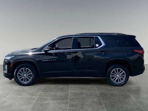 Used 2023 Chevrolet Traverse LT AWD/4WD image 2