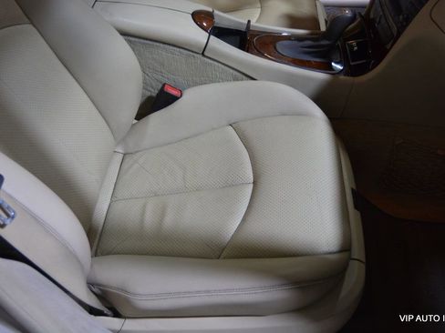 Used 2004 Mercedes-Benz E 320 Sedan image 16