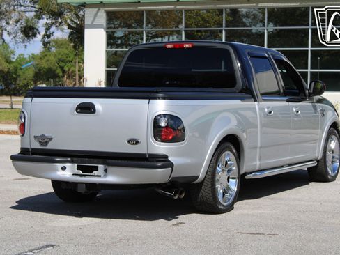 Used 2003 Ford F150 Harley-Davidson image 9