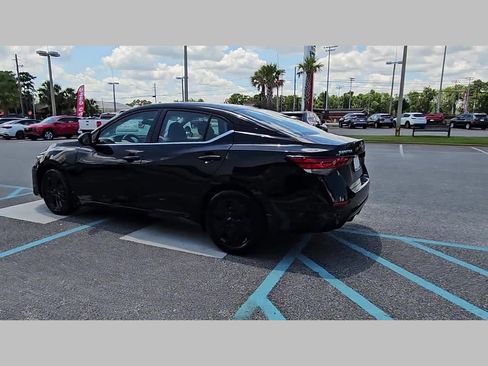 Used 2025 Nissan Sentra S image 24