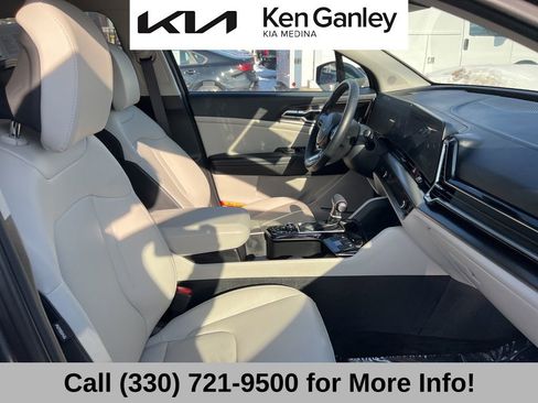 Certified 2025 Kia Sportage EX image 60