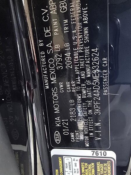 Used 2021 Kia Forte LXS FWD image 29