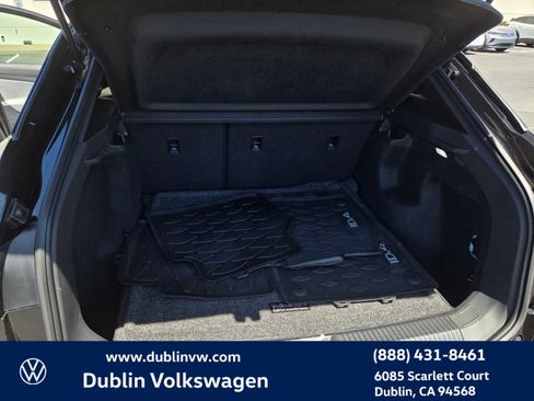 Used 2023 Volkswagen ID.4 Pro RWD image 21