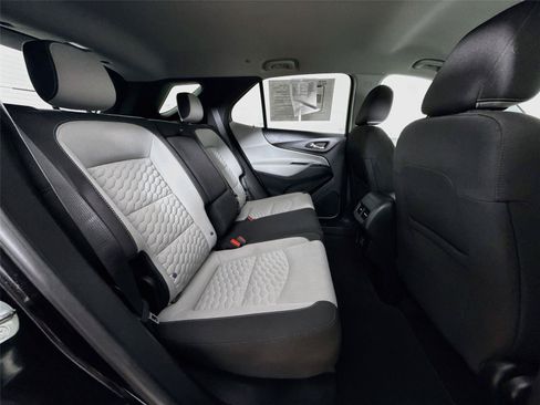 Used 2020 Chevrolet Equinox LS w/ LS Convenience Package FWD image 26