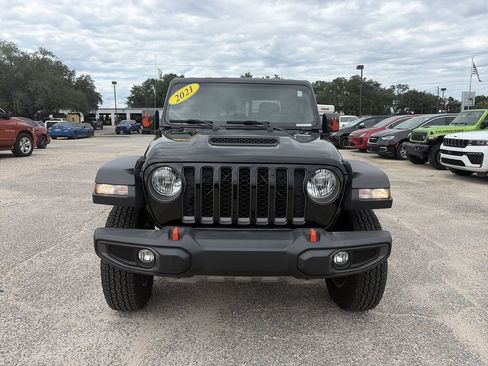 Used 2021 Jeep Gladiator Mojave w/ Trailer Tow Package AWD/4WD image 9