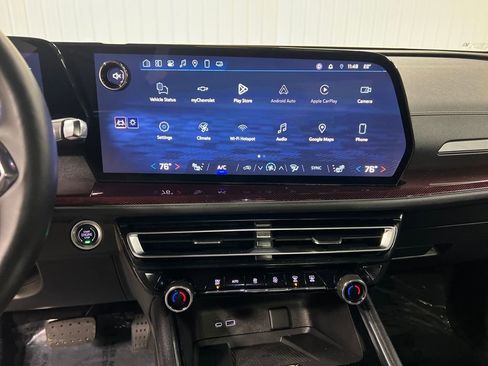 Certified 2025 Chevrolet Traverse Z71 image 24