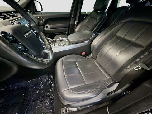 Used 2020 Land Rover Range Rover Sport HSE image 11
