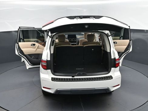 Used 2024 Nissan Armada SL w/ Captain's Chairs Package RWD image 51
