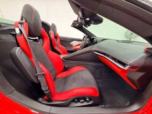 Used 2025 Chevrolet Corvette Z06 RWD image 26