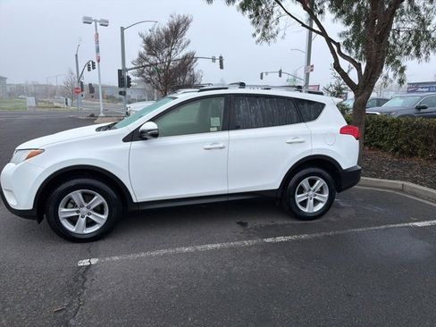 Used 2013 Toyota RAV4 XLE image 20