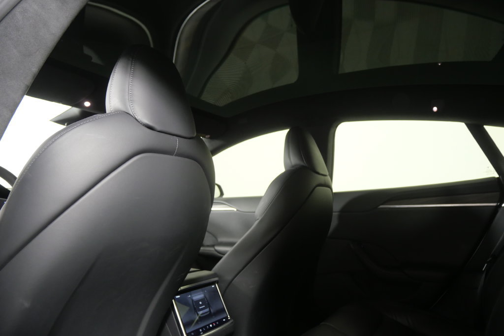 Used 2023 Tesla Model S AWD/4WD image 21