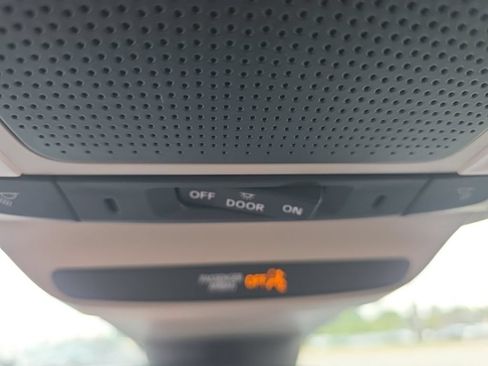 Used 2024 Honda HR-V LX image 25