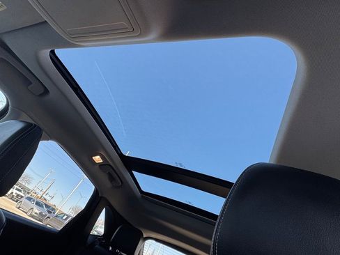 Used 2022 Ford Escape Titanium w/ Class II Trailer Tow Package image 30