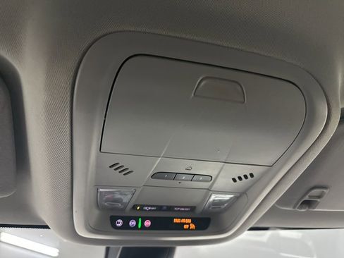 Used 2020 GMC Acadia SLT image 46