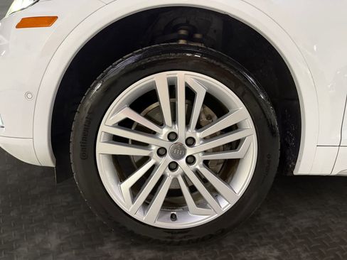 Used 2019 Audi Q5 Prestige w/ Prestige Package AWD/4WD image 21