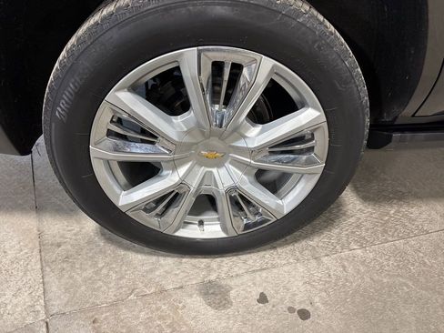 Certified 2021 Chevrolet Tahoe High Country w/ Premium Package image 12