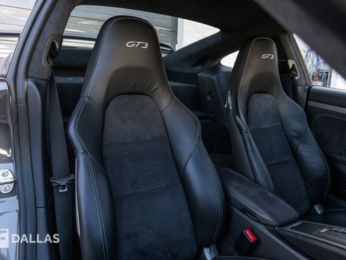 Used 2019 Porsche 911 GT3 image 37