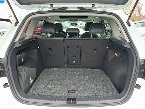 Used 2022 Volkswagen Taos SE w/ Panoramic Sunroof Package image 21