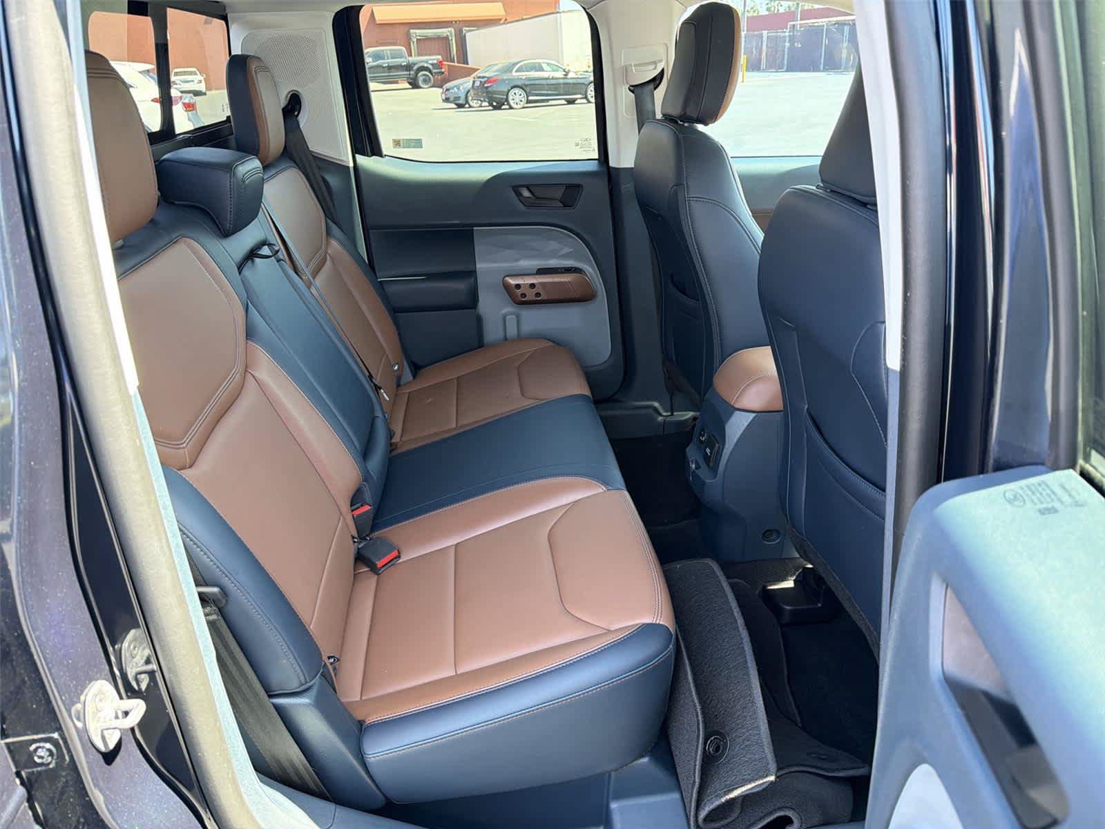 Used 2022 Ford Maverick Lariat w/ Lariat Luxury Package FWD image 14