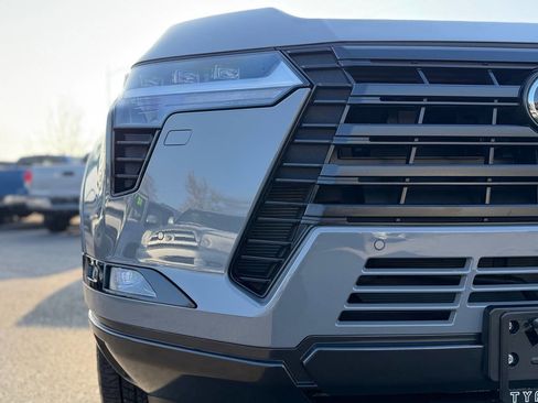 Used 2025 Lexus GX 550 image 31