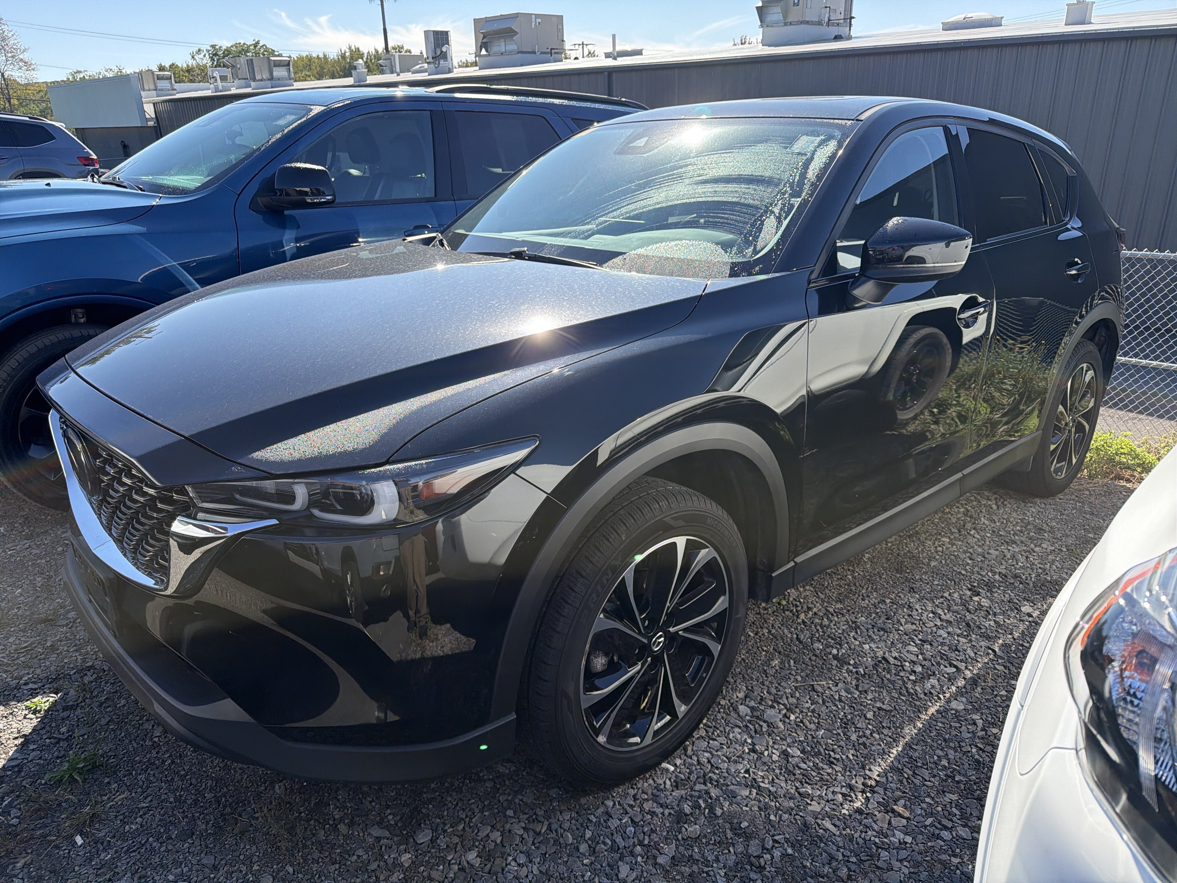 Used 2023 MAZDA CX-5 AWD 2.5 S w/ Premium Package image 3