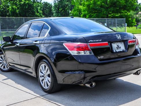Used 2011 Honda Accord EX-L image 10