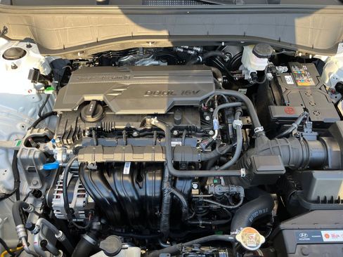 Used 2025 Hyundai Kona SEL image 33