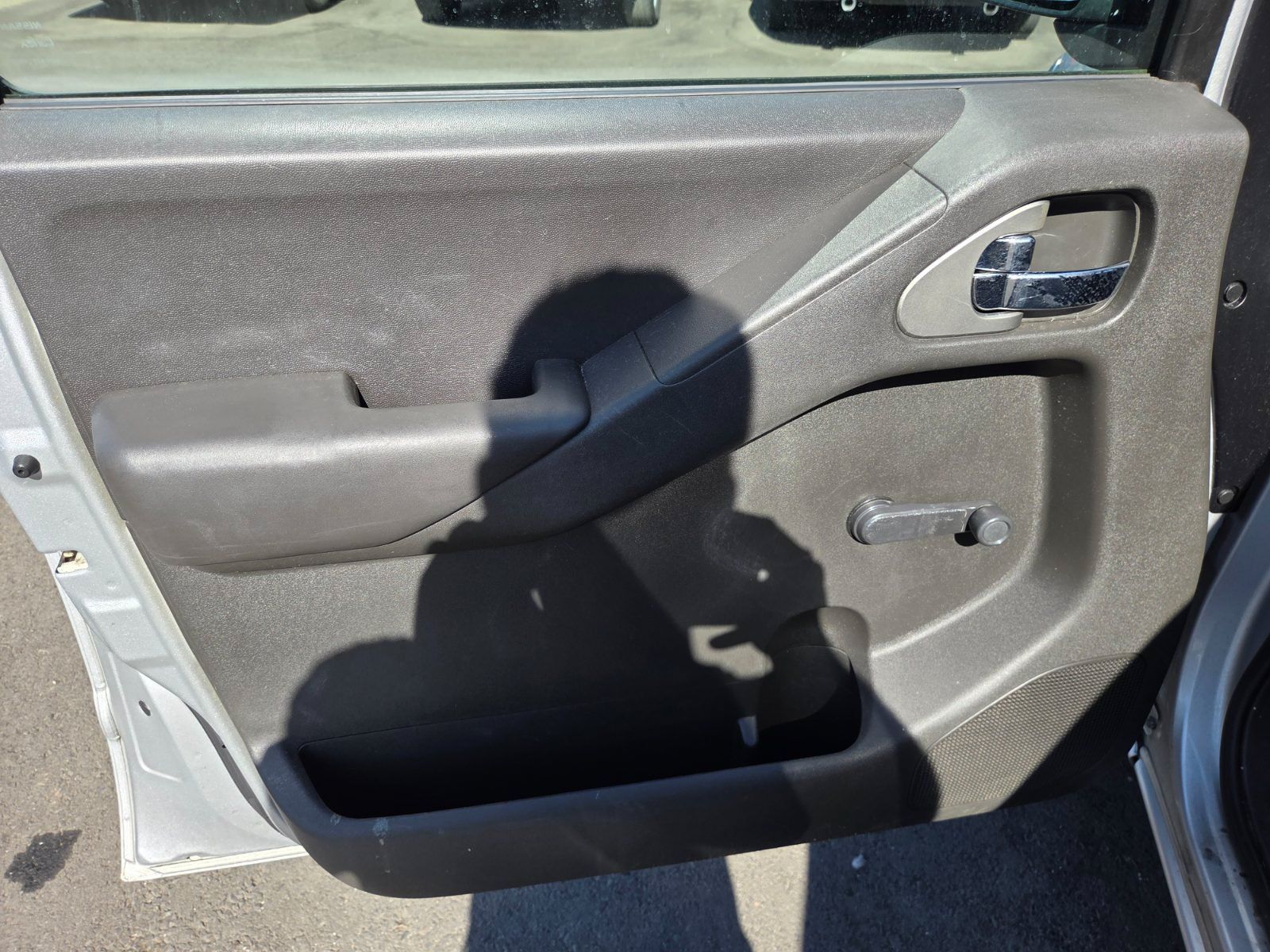 Used 2006 Nissan Frontier XE w/ (G01) XE Preferred Pkg RWD image 7
