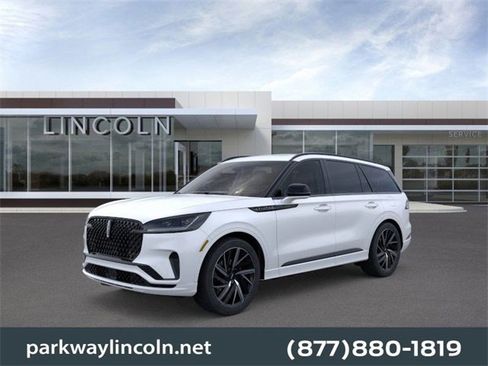 New 2026 Lincoln Aviator Black Label w/ Jet Appearance Package image 1