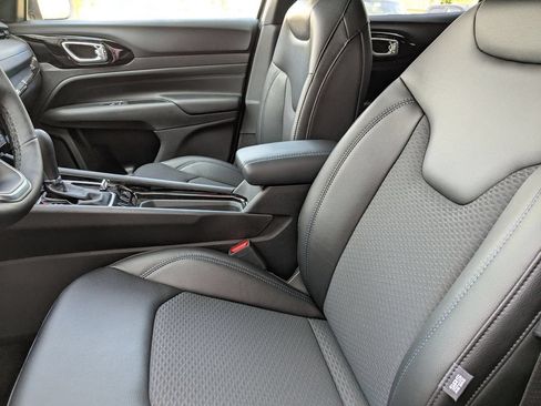 New 2026 Jeep Compass Latitude AWD/4WD image 19