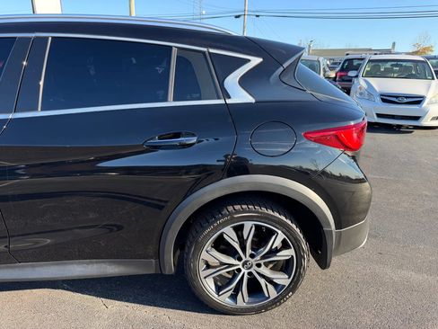 Used 2018 INFINITI QX30 Premium w/ Navigation Package AWD/4WD image 44