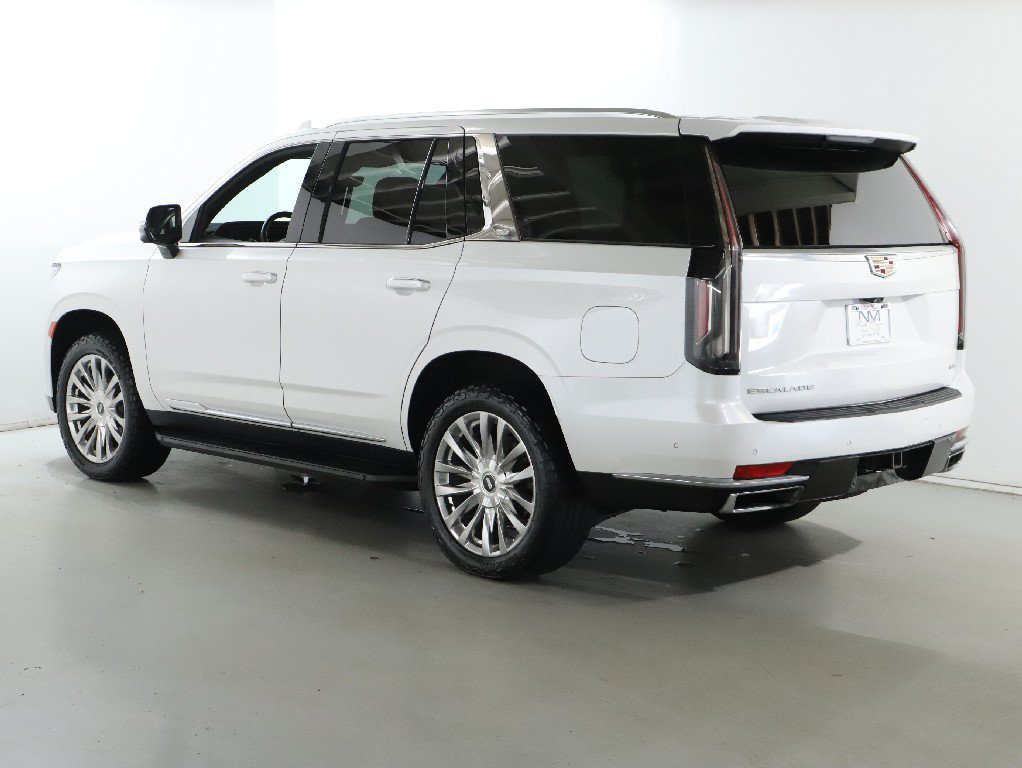Used 2023 Cadillac Escalade Premium Luxury AWD/4WD image 48