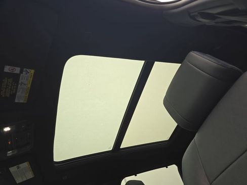 Used 2025 Toyota Tundra Platinum image 29