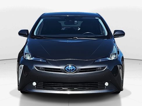 Used 2022 Toyota Prius Limited FWD image 9