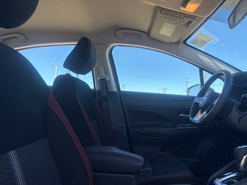 Used 2025 Nissan Versa SR w/ Trunk Package image 29