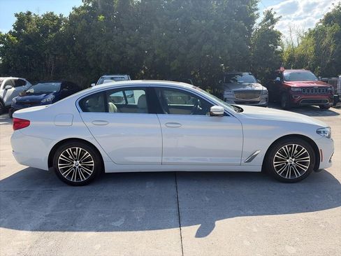 Used 2019 BMW 530i xDrive AWD/4WD image 2